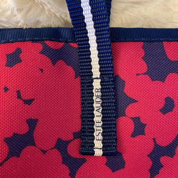 New! Floral Tote Bag by Estée Lauder - Picture 2 of 7